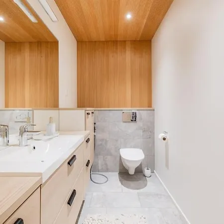 Valoisa Rivitalokolmio Apartment